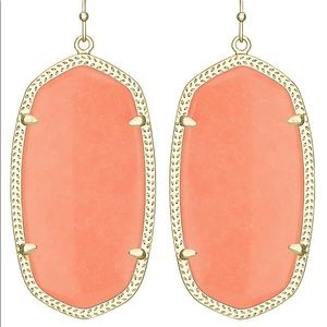 Coral Kendra Scott Danielle earrings